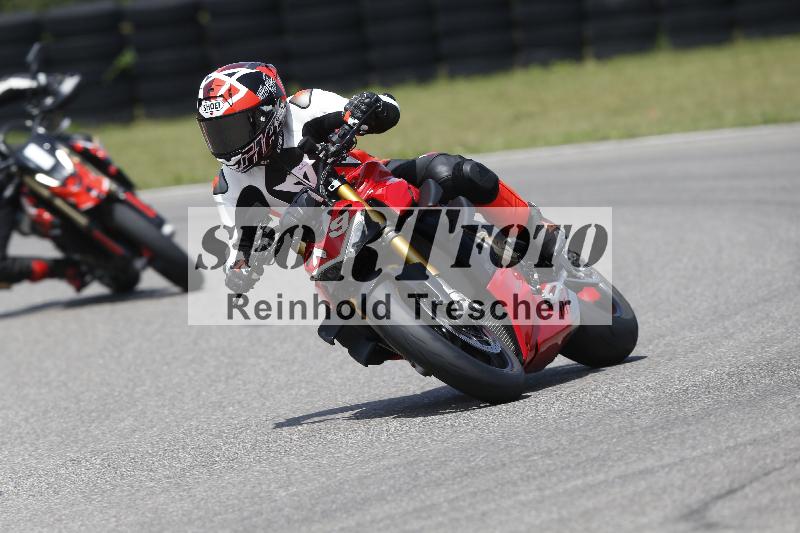 /27 12.06.2025 Ducati Schweiz Trackday Warmup  ADR/blau-bleu/19-1